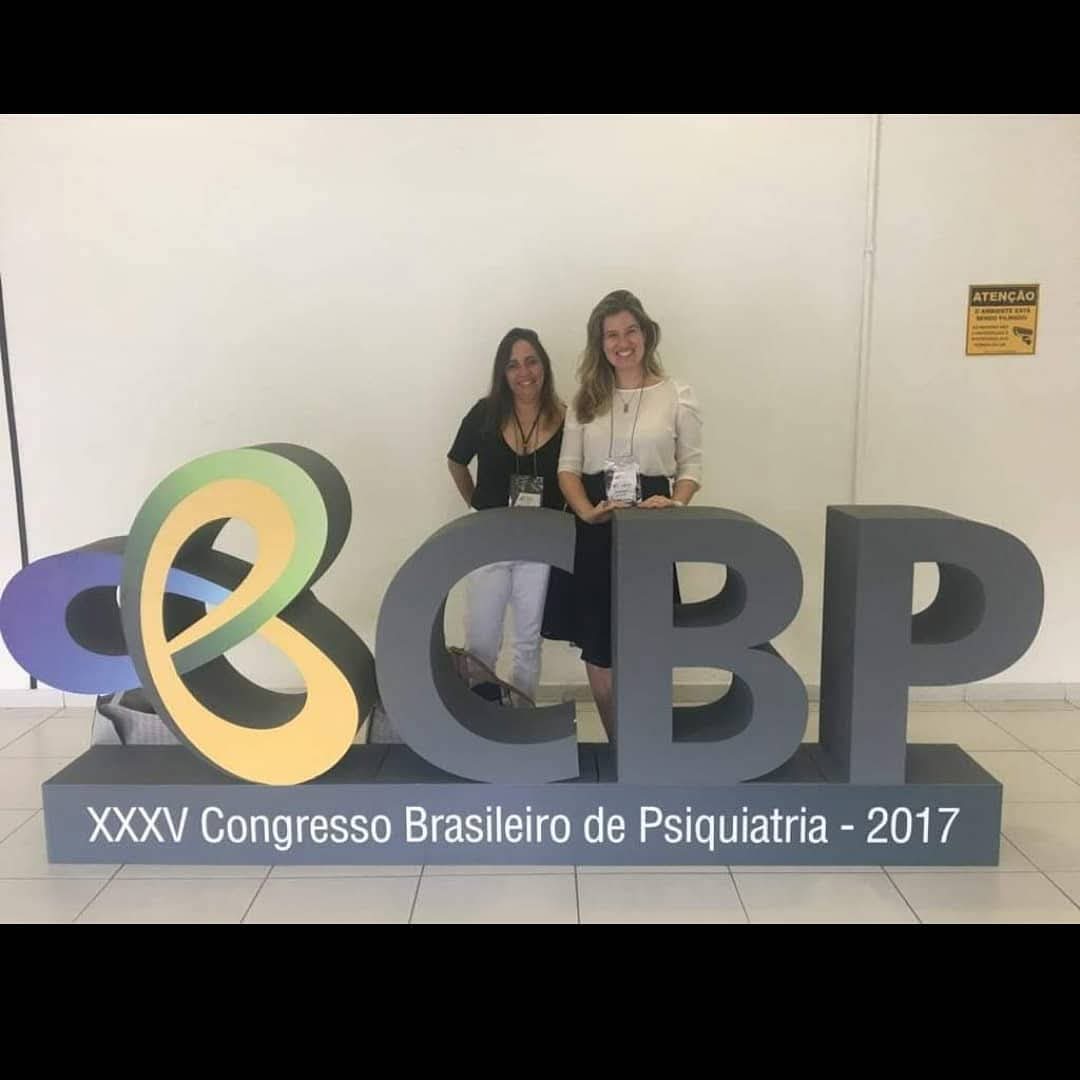 Congresso Brasileiro de Psiquiatria — trajetória profissional da Dra. Julia Sereicikas